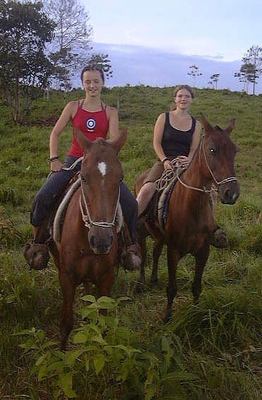 Horseback riding land excursion Sailing on Poc - photo by Hacienda Tijax