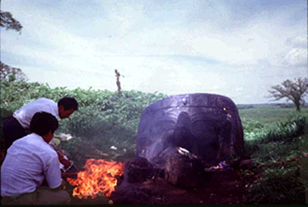 Ritual Maya Ceremony at Las Ilusiones - Maya Expeditions 