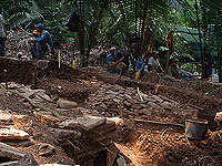 Cancuen Workers on site - Maya Expeditions
