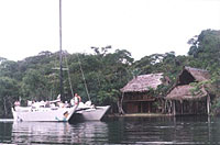 Sirenas Sailing on the Tatin River - photo by Aventuras Vacacionales, S.A.